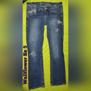 Wallflower jeans distressed size 5